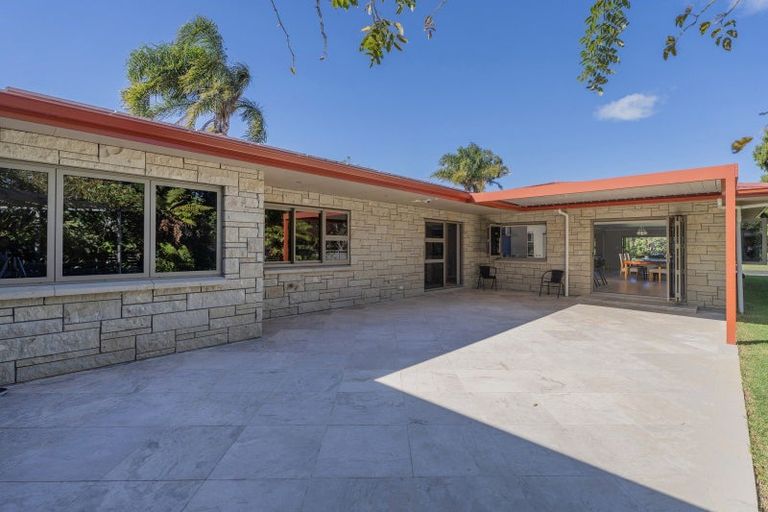 Photo of property in 79 Robinson Road, Whitianga, 3510