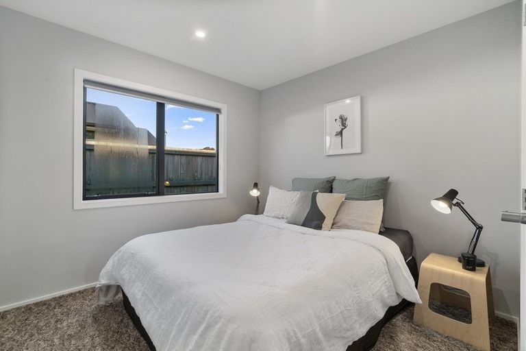 Photo of property in 12 Kingfisher Crescent, Albert Town, Wanaka, 9305