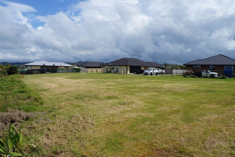 Photo of property in 37 Ocean View Rise, Ruakaka, 0116