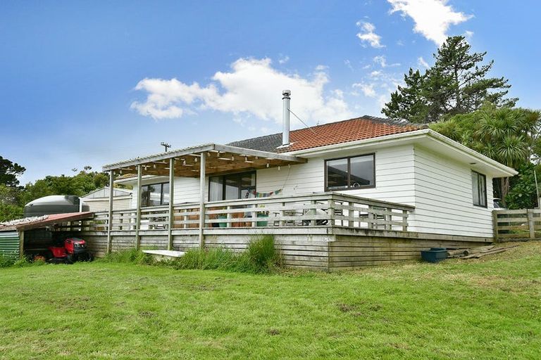 Photo of property in 56 Mclachlan Road, Kaukapakapa, Warkworth, 0984