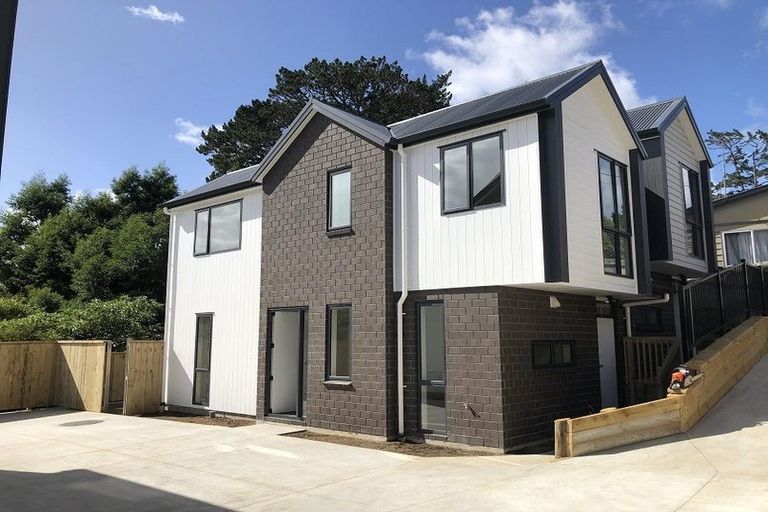 Photo of property in 60b Seymour Road, Sunnyvale, Auckland, 0612