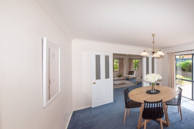 Photo of property in 28 Amesbury Drive, Churton Park, Wellington, 6037