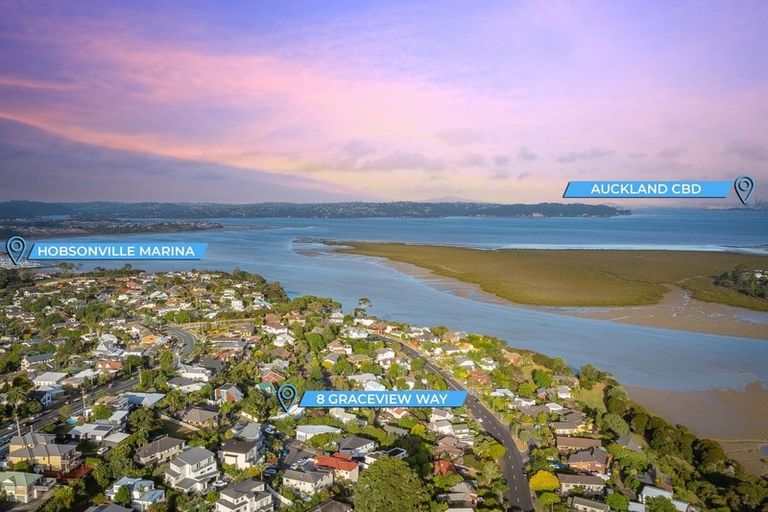 Photo of property in 8 Graceview Way, West Harbour, Auckland, 0618
