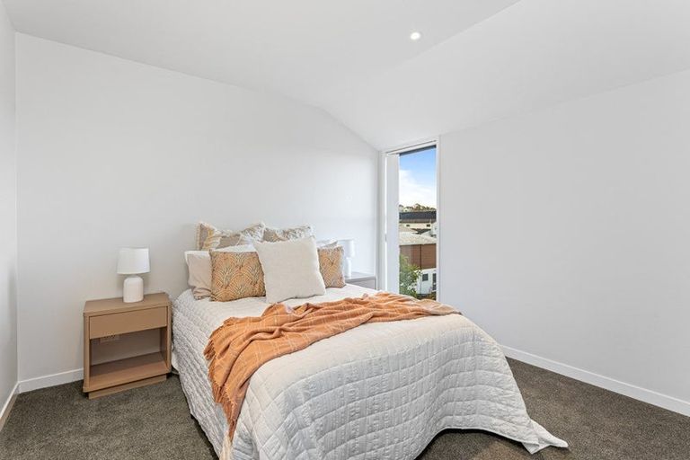 Photo of property in 174c Archers Road, Glenfield, Auckland, 0629