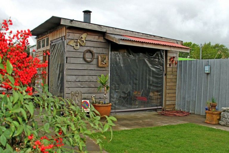 Photo of property in 6 Victoria Street, Carterton, 5713