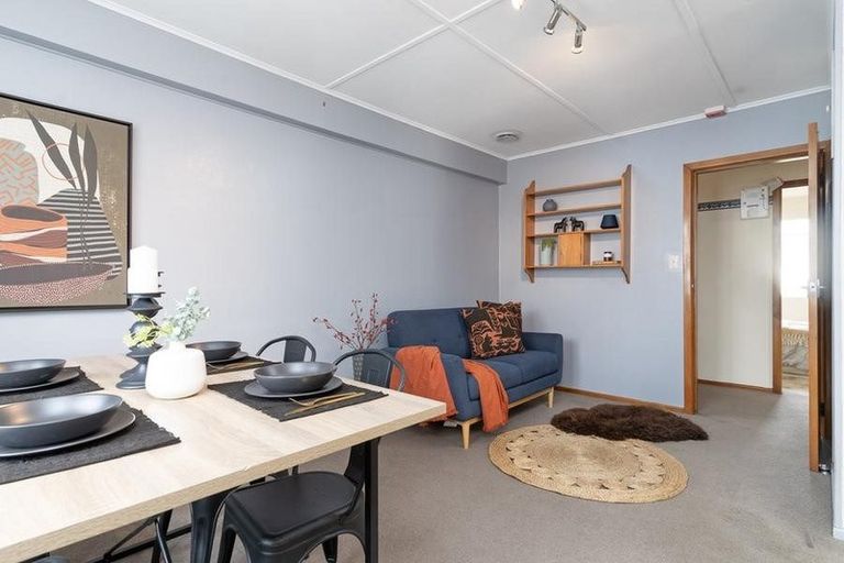 Photo of property in 16 Fergusson Street, Solway, Masterton, 5810