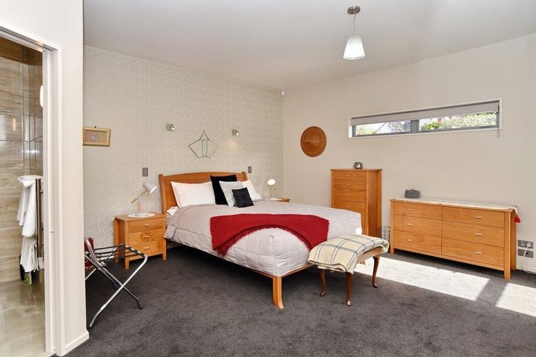 Photo of property in 11 Plynlimon Road, Fendalton, Christchurch, 8052