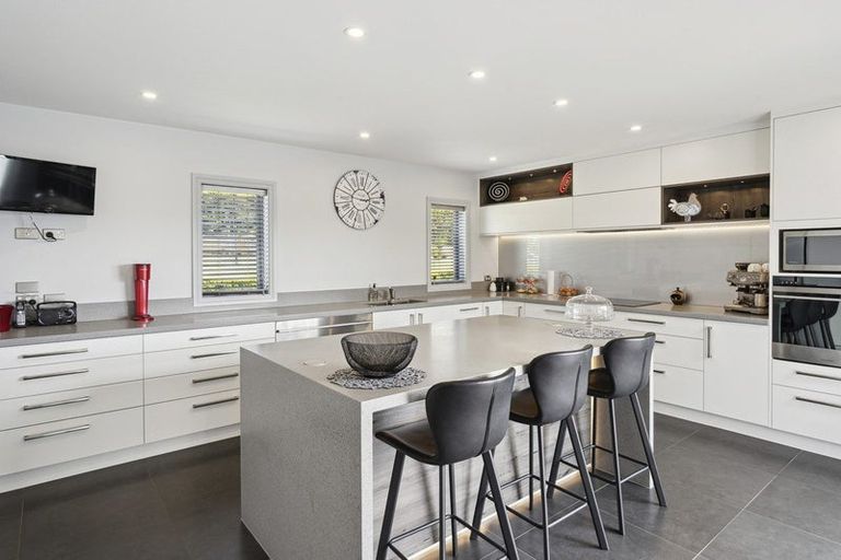 Photo of property in 71 Endeavour Drive, Whitby, Porirua, 5024