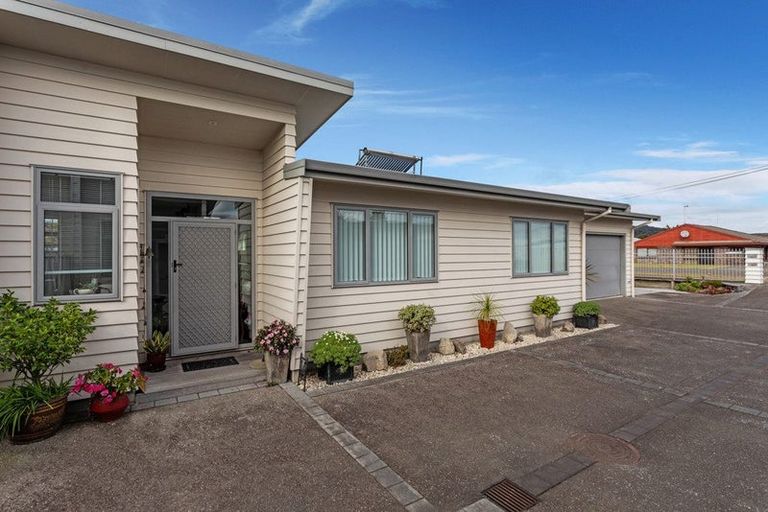 Photo of property in 2/18 Victoria Avenue, Whakatane, 3120