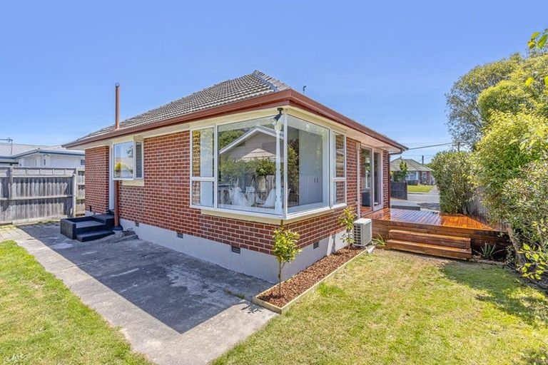 Photo of property in 1/124 Harris Crescent, Papanui, Christchurch, 8053