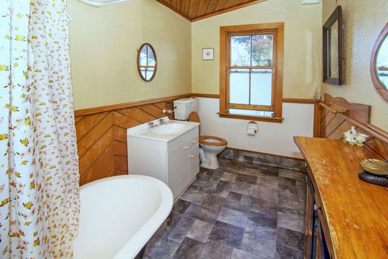 Photo of property in 43 Rhodes Street, Carterton, 5713