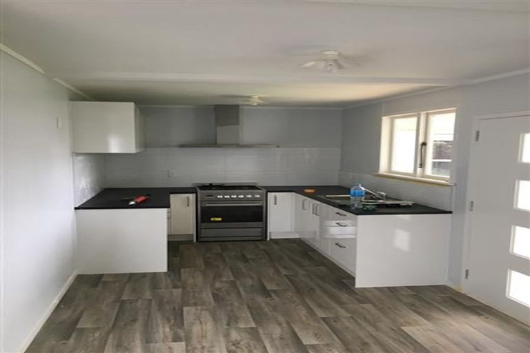 Photo of property in 49 Bader Drive, Mangere, Auckland, 2022