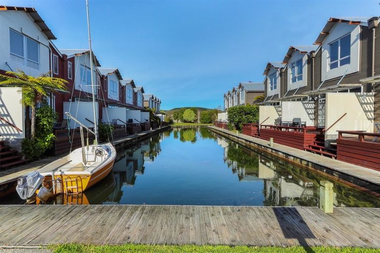 Photo of property in 1420 Hamurana Road, Mourea, Rotorua, 3074