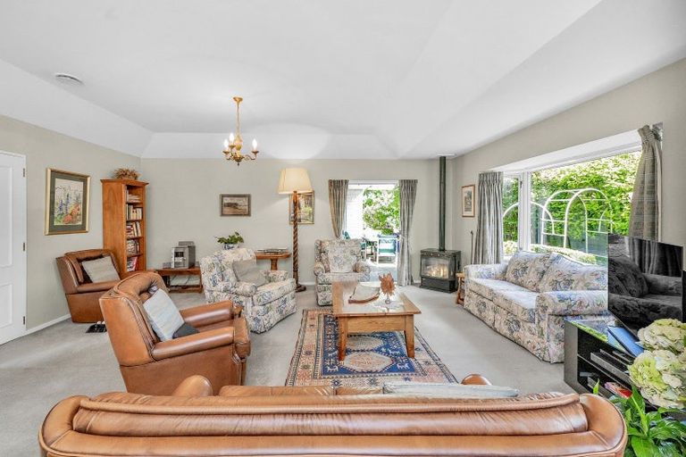 Photo of property in 30 Oakden Drive, Darfield, 7510