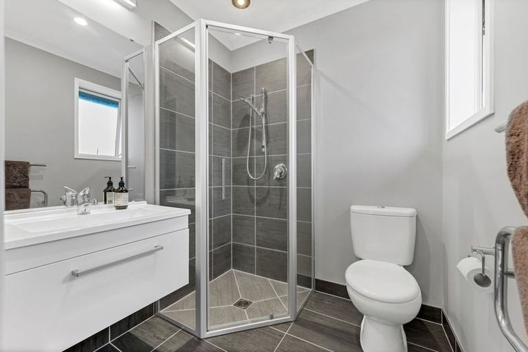 Photo of property in 9 Mcneish Place, Pokeno, 2402