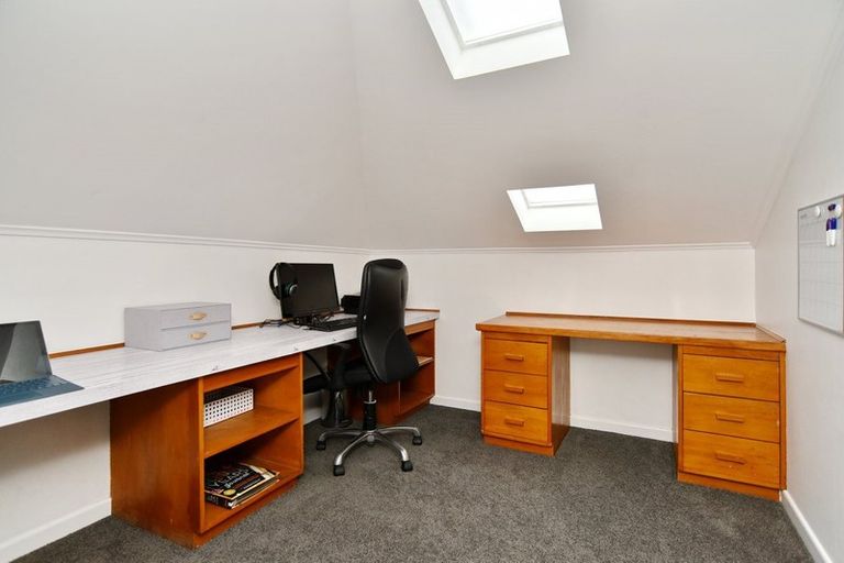 Photo of property in 30 Corson Avenue, Beckenham, Christchurch, 8023