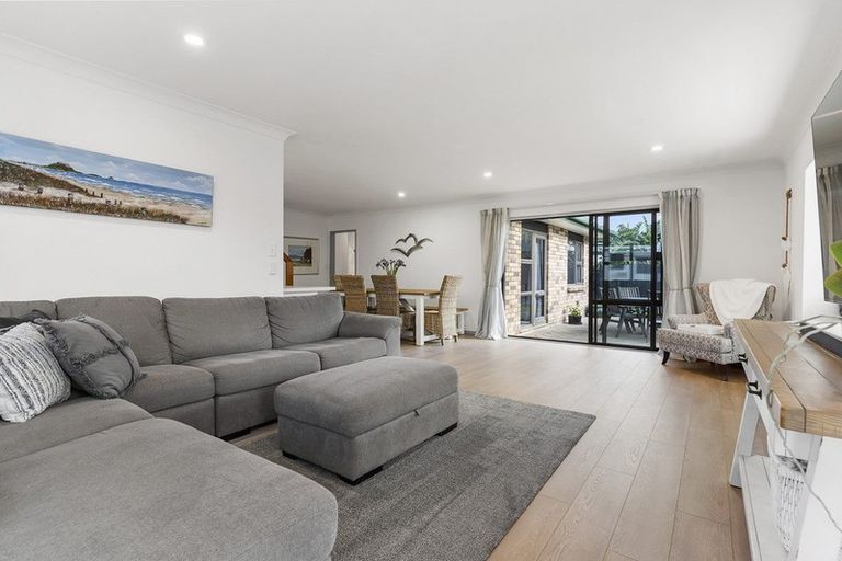 Photo of property in 25b Haven Grove, Papamoa Beach, Papamoa, 3118