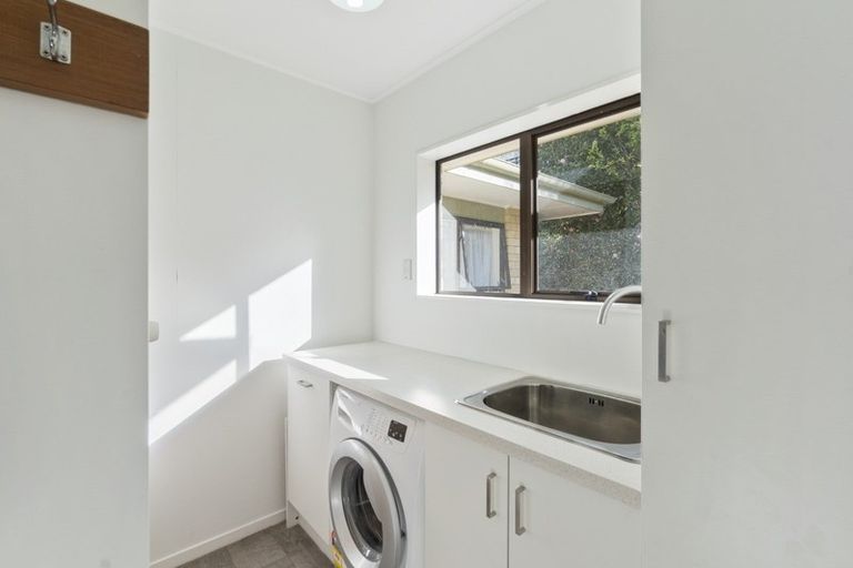 Photo of property in 17 Esmae Place, Dinsdale, Hamilton, 3204