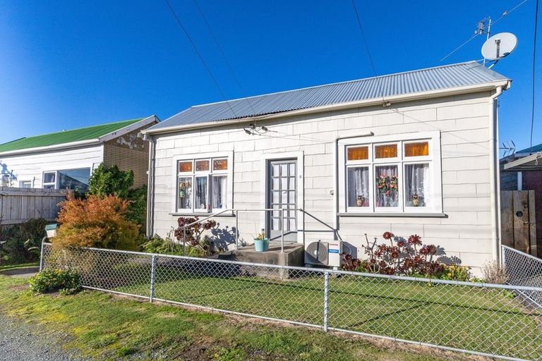 Photo of property in 3 Rowland Avenue, South Dunedin, Dunedin, 9012