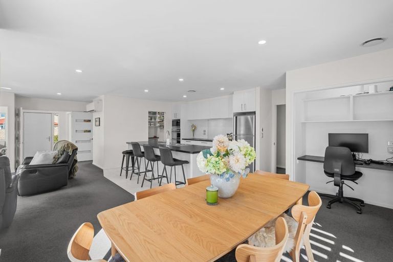 Photo of property in 1 Eliza Place, Aidanfield, Christchurch, 8025