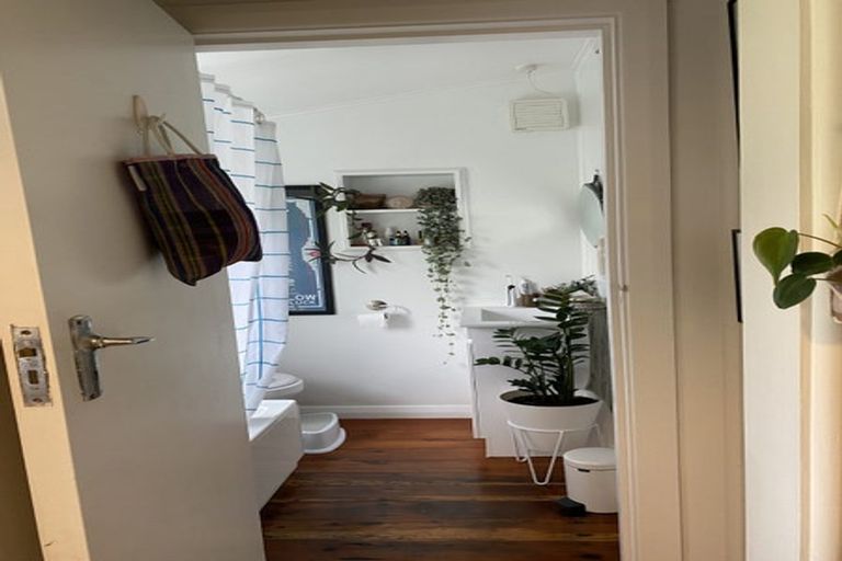 Photo of property in 32 Mckinley Crescent, Brooklyn, Wellington, 6021