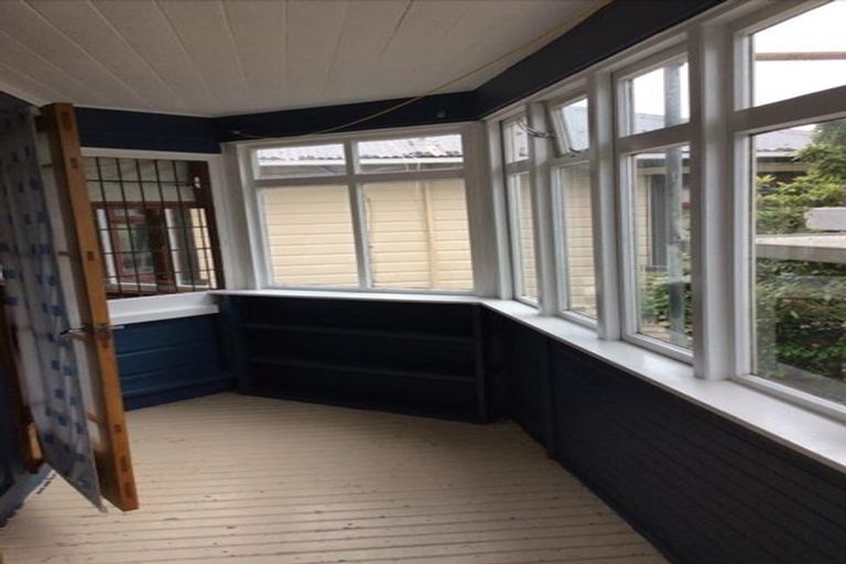 Photo of property in 30 Childers Terrace, Kilbirnie, Wellington, 6022