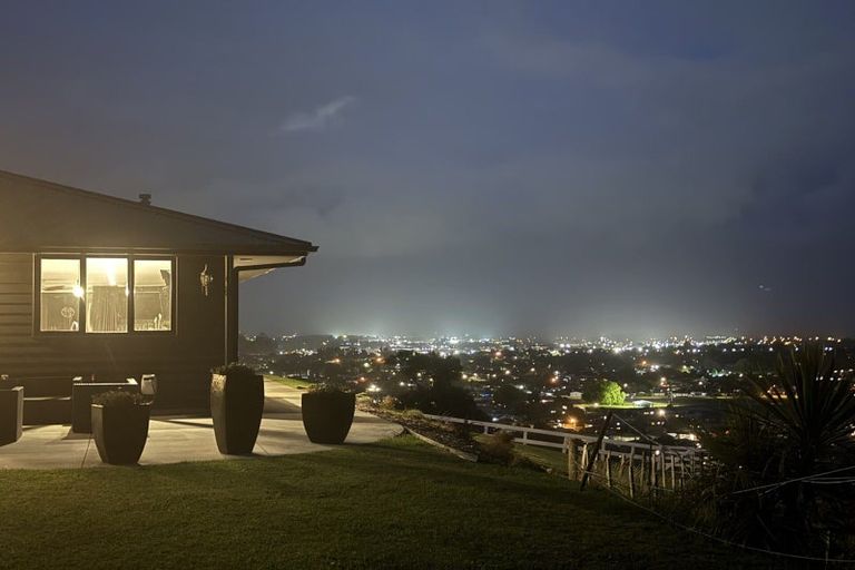 Photo of property in 153 Wheatstone Road, Wainui, Gisborne, 4073