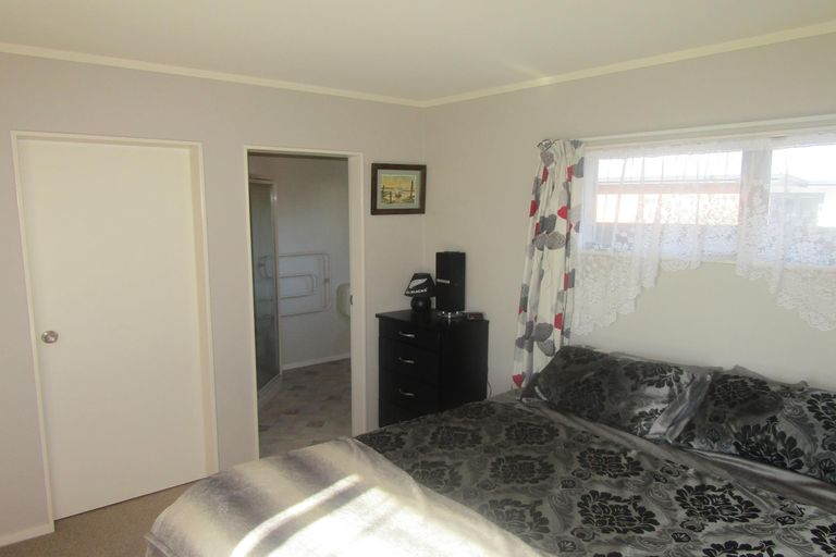 Photo of property in 19 Edgewater Grove, Whakatane, 3120