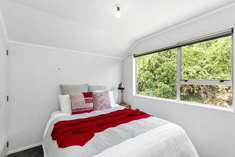 Photo of property in 14a Stonefield Place, Johnsonville, Wellington, 6037