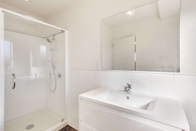 Photo of property in 14a Mildmay Road, Henderson, Auckland, 0610