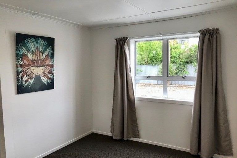 Photo of property in 17 Crispe Road, Clarks Beach, 2122