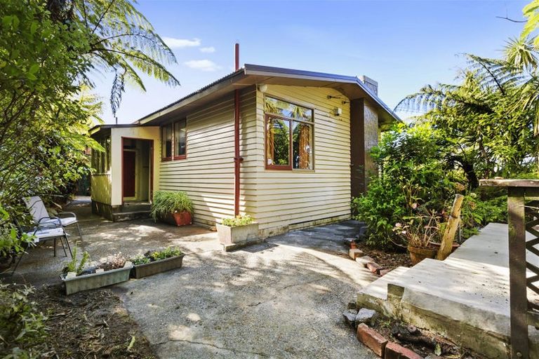 Photo of property in 62 Ironside Road, Johnsonville, Wellington, 6037