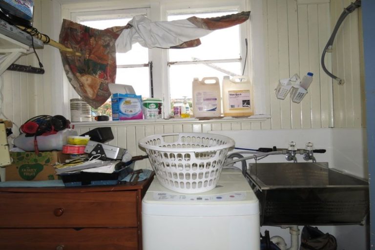 Photo of property in 37 Rintoul Street, Westport, 7825