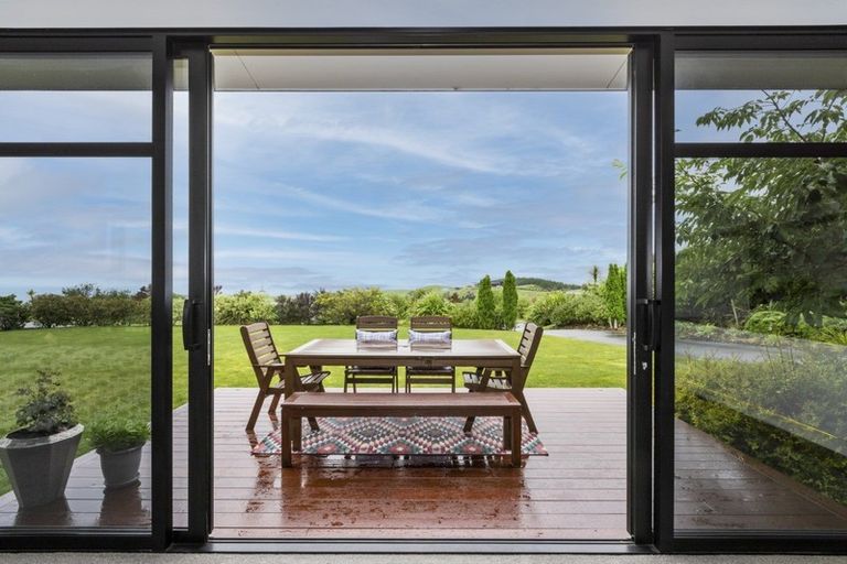 Photo of property in 2 Heipipi Drive, Eskdale, Napier, 4182