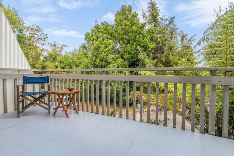 Photo of property in 1/8 Wattle Road, Sunnyvale, Auckland, 0612