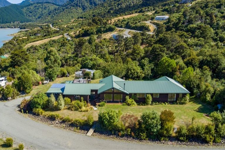 Photo of property in 12 Tai Close, Kaiuma Bay, Havelock, 7178