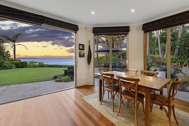 Photo of property in 24 Cliff Road, Torbay, Auckland, 0630