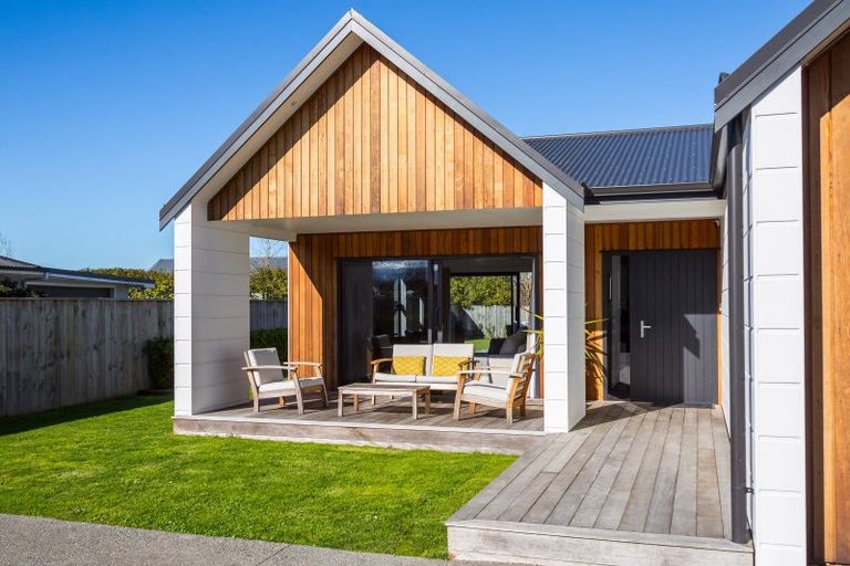 Photo of property in 85 Reading Street, Greytown, 5712