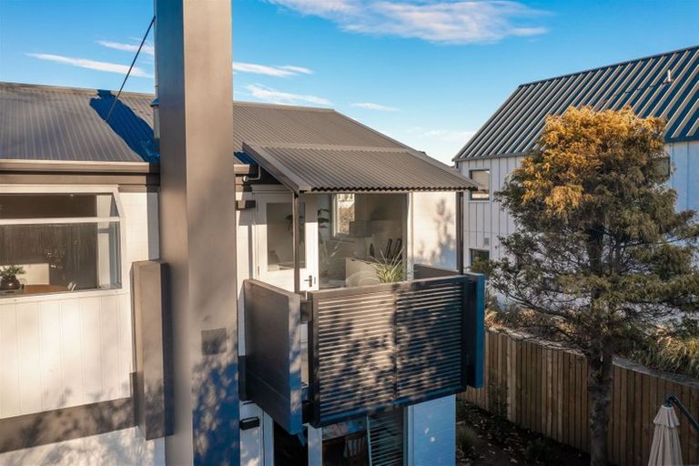 Photo of property in 2/63 Papanui Road, Merivale, Christchurch, 8014