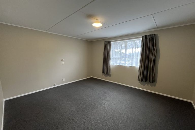 Photo of property in 18 Tyrone Grove, Wainuiomata, Lower Hutt, 5014