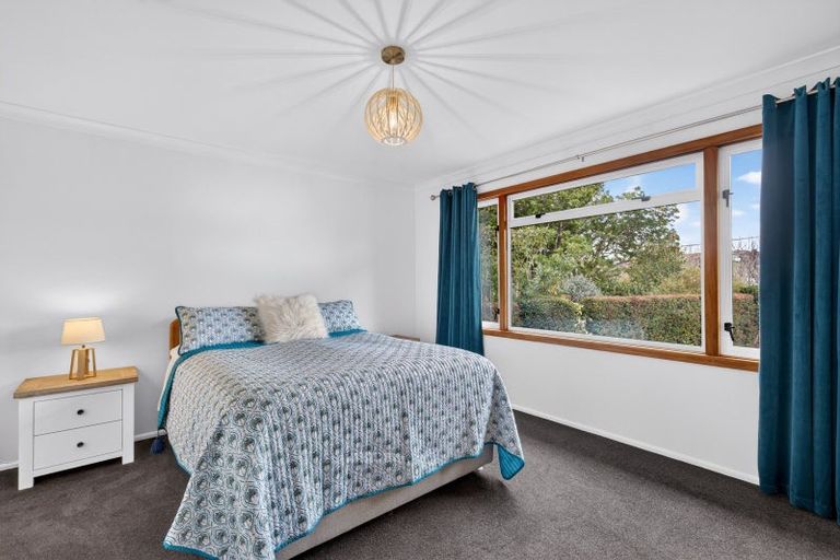 Photo of property in 28 Selwyn Road, Havelock North, 4130