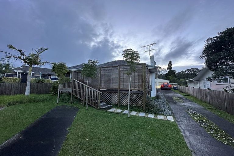 Photo of property in 42 Hilling Street, Titirangi, Auckland, 0604