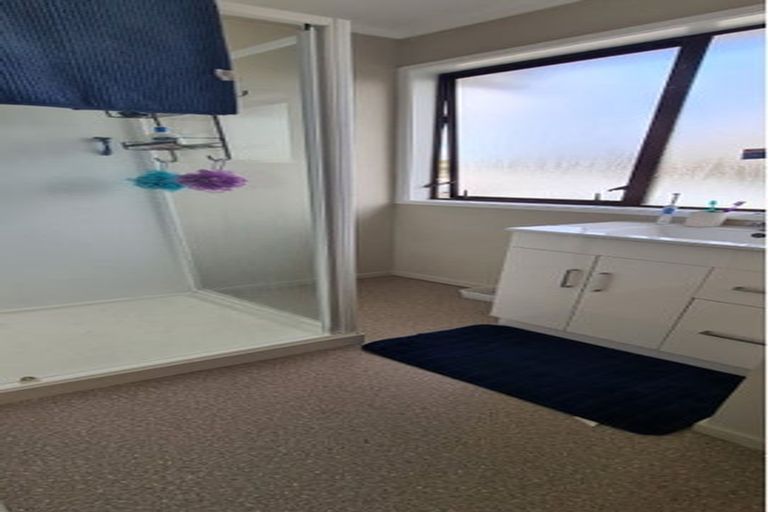 Photo of property in 1/54 Brunner Road, Glen Eden, Auckland, 0602