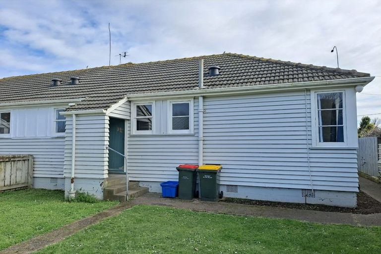 Photo of property in 12-14 Dixon Avenue, Hawera, 4610