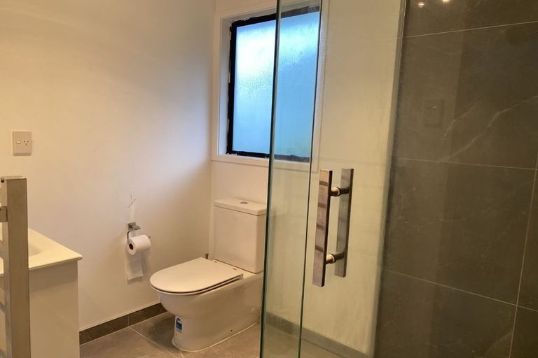 Photo of property in 33 Aronia Way, Goodwood Heights, Auckland, 2105