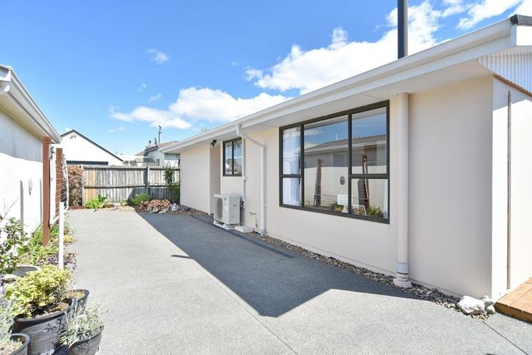 Photo of property in 2/63 Bridge Street, New Brighton, Christchurch, 8062