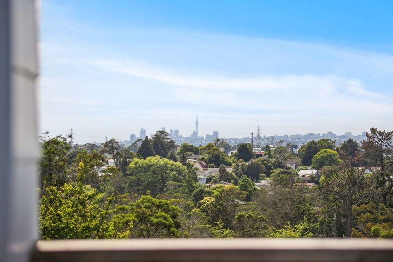 Photo of property in 54 Chorley Avenue, Massey, Auckland, 0614