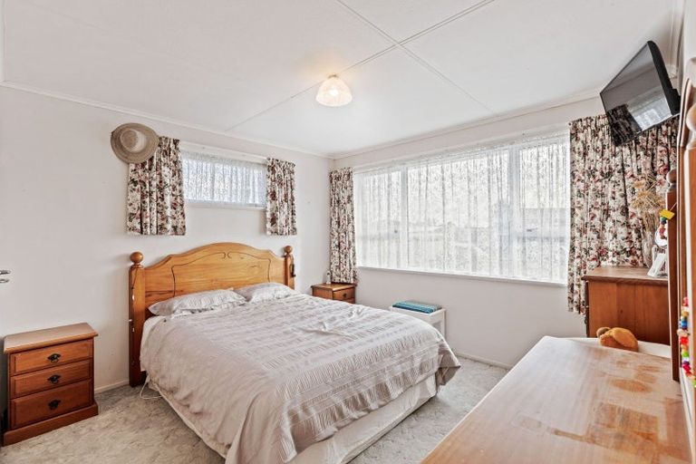 Photo of property in 135 Cracroft Street, Waitara, 4320