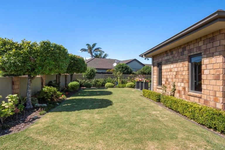 Photo of property in 5 Ohope Place, Papamoa Beach, Papamoa, 3118