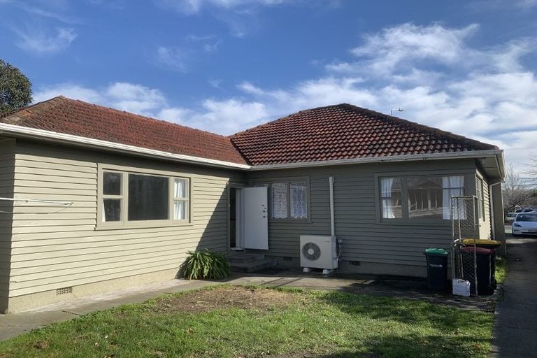 Photo of property in 72 Main North Road, Papanui, Christchurch, 8052
